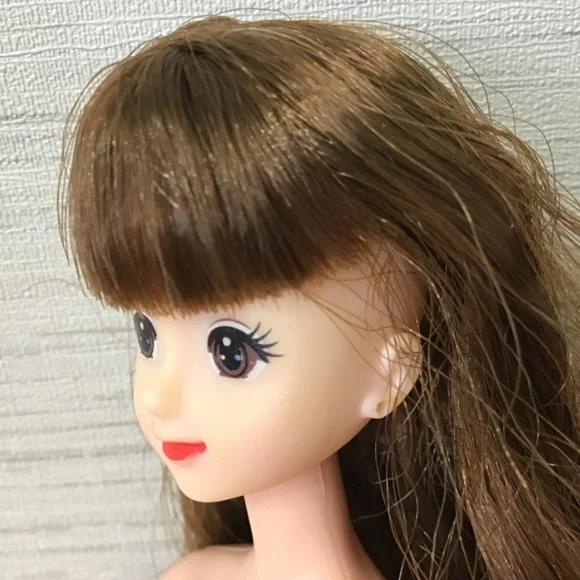 MIMI World Korean Fashion Doll - Picture 14 of 14